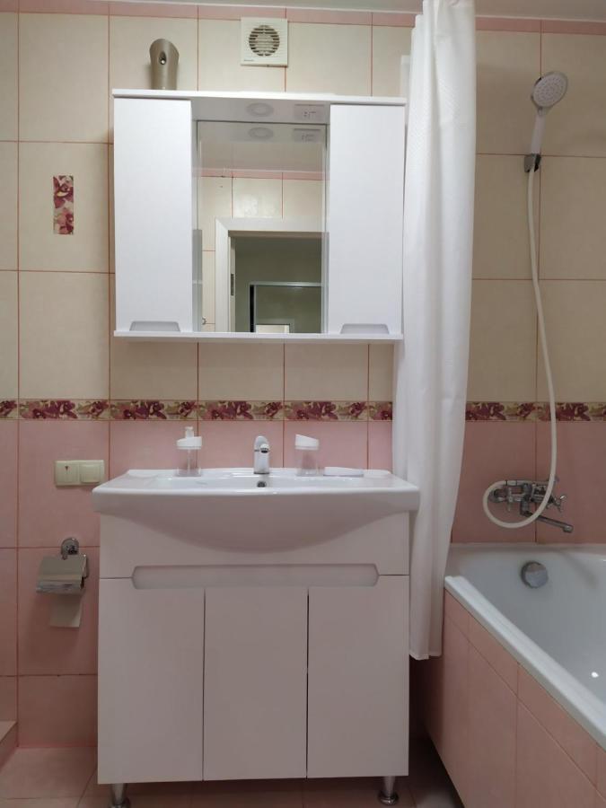 Студия На Проскуровской 16 Khmelʼnytsʼkyy Exterior foto